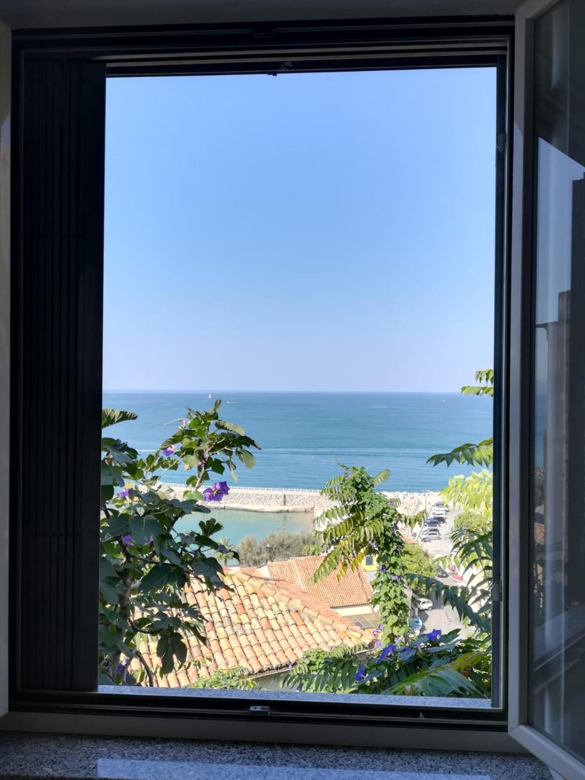 La Terrazza Sul Mare Leilighet Pizzo  Eksteriør bilde